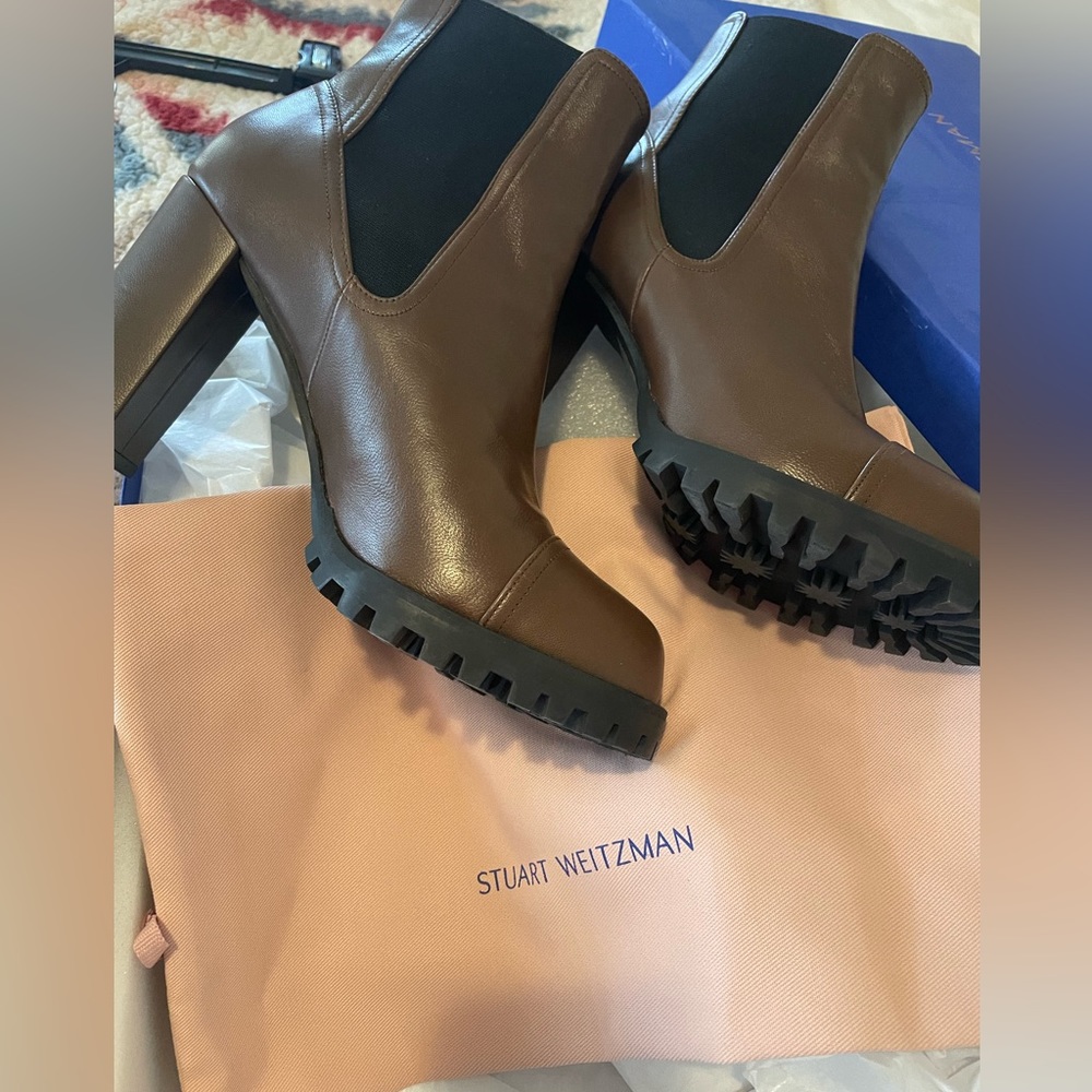 Stuart Weitzman Wenda Lug-Sole Leather Chelsea Boots - Picture 8 of 8
